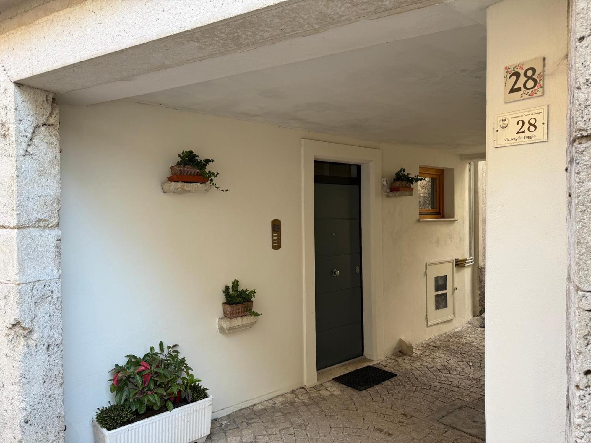 Nel Cuore Di Castel Di Sangro La Casa Di Cristina Luaran gambar