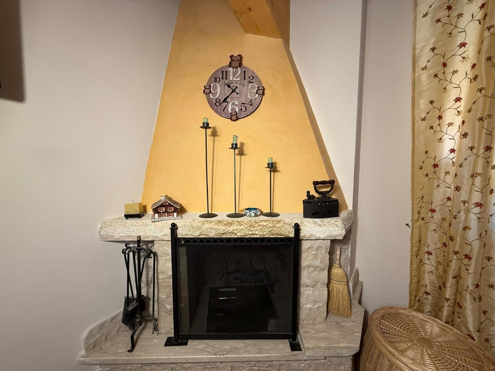 Nel Cuore Di Castel Di Sangro La Casa Di Cristina Luaran gambar